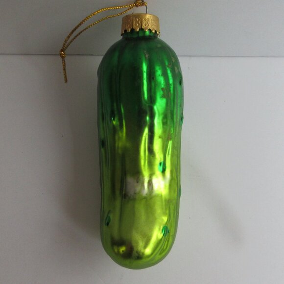 Pickle Glass Ornament by Unique Treasures Handcrafted Green Ombre 4" Good Luck - Picture 4 of 11